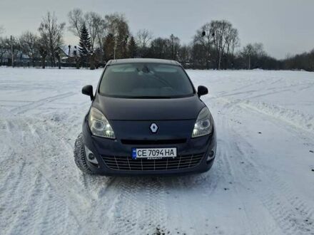 Серый Рено Меган, объемом двигателя 2 л и пробегом 167 тыс. км за 7000 $, фото 1 на Automoto.ua