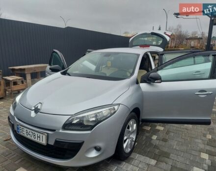 Сірий Рено Меган, об'ємом двигуна 1.46 л та пробігом 275 тис. км за 6850 $, фото 1 на Automoto.ua