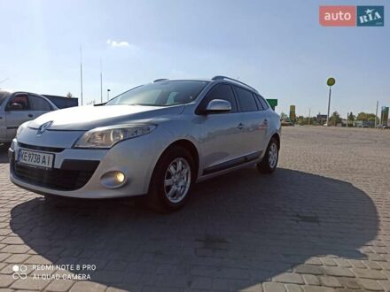 Рено Меган 2011 в Новомосковске на Automoto.ua Серый Рено Меган, объемом двигателя 1.46 л и пробегом 292 тыс. км за 6900 $, фото 1 на Automoto.ua
