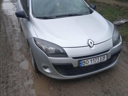 Серый Рено Меган, объемом двигателя 1.5 л и пробегом 228 тыс. км за 6800 $, фото 1 на Automoto.ua