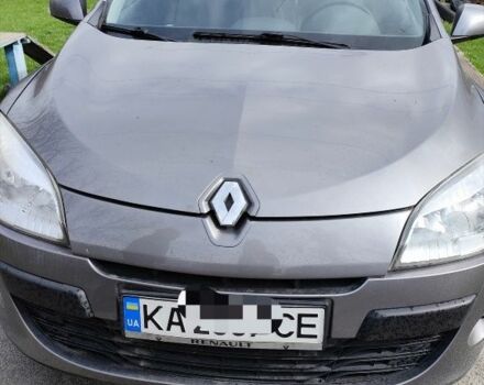 Серый Рено Меган, объемом двигателя 2 л и пробегом 149 тыс. км за 9000 $, фото 1 на Automoto.ua