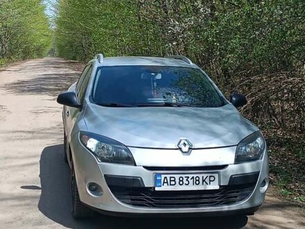 Серый Рено Меган, объемом двигателя 1.46 л и пробегом 305 тыс. км за 6500 $, фото 1 на Automoto.ua