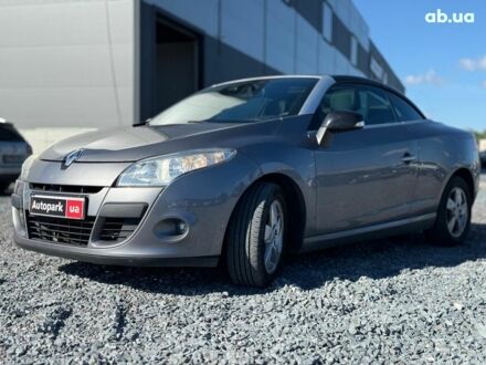 Рено Меган 2011 в Львове на Automoto.ua Серый Рено Меган, объемом двигателя 2 л и пробегом 215 тыс. км за 8690 $, фото 1 на Automoto.ua
