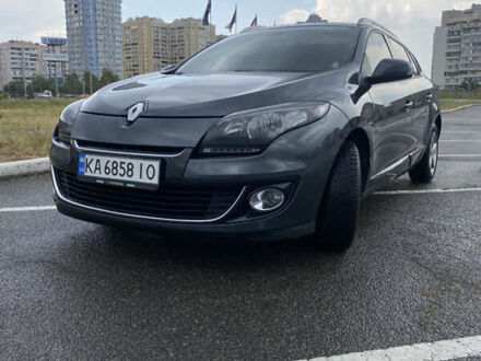 Рено Меган 2012 в Киеве на Automoto.ua Серый Рено Меган, объемом двигателя 1.6 л и пробегом 167 тыс. км за 8000 $, фото 1 на Automoto.ua