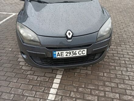 Серый Рено Меган, объемом двигателя 1.5 л и пробегом 255 тыс. км за 6000 $, фото 1 на Automoto.ua