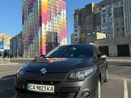 Серый Рено Меган, объемом двигателя 1.46 л и пробегом 292 тыс. км за 7300 $, фото 1 на Automoto.ua