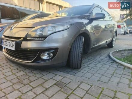 Рено Меган 2012 в Львове на Automoto.ua Серый Рено Меган, объемом двигателя 1.6 л и пробегом 235 тыс. км за 7300 $, фото 1 на Automoto.ua