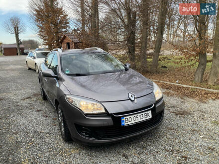 Рено Меган 2012 в Збараже на Automoto.ua Серый Рено Меган, объемом двигателя 1.46 л и пробегом 319 тыс. км за 7000 $, фото 1 на Automoto.ua