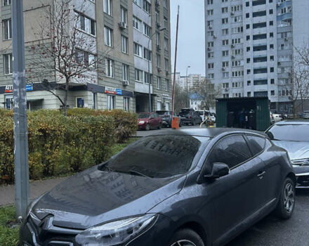 Серый Рено Меган, объемом двигателя 1.87 л и пробегом 170 тыс. км за 7000 $, фото 1 на Automoto.ua