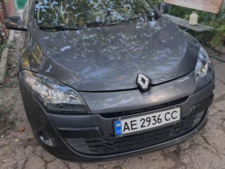Серый Рено Меган, объемом двигателя 1.5 л и пробегом 255 тыс. км за 6000 $, фото 1 на Automoto.ua
