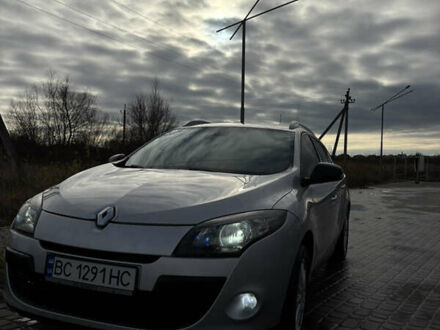 Сірий Рено Меган, об'ємом двигуна 1.46 л та пробігом 327 тис. км за 7100 $, фото 1 на Automoto.ua