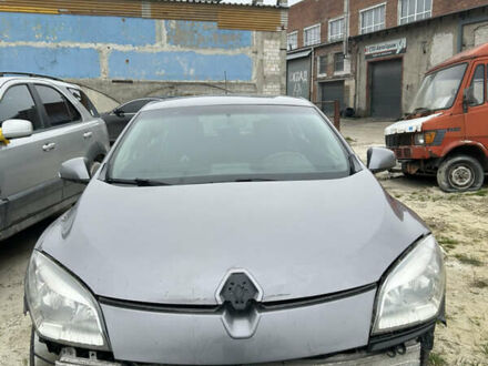 Серый Рено Меган, объемом двигателя 1.5 л и пробегом 327 тыс. км за 3800 $, фото 1 на Automoto.ua