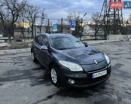 Сірий Рено Меган, об'ємом двигуна 1.6 л та пробігом 214 тис. км за 7897 $, фото 1 на Automoto.ua