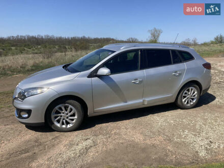 Серый Рено Меган, объемом двигателя 1.46 л и пробегом 278 тыс. км за 9000 $, фото 1 на Automoto.ua