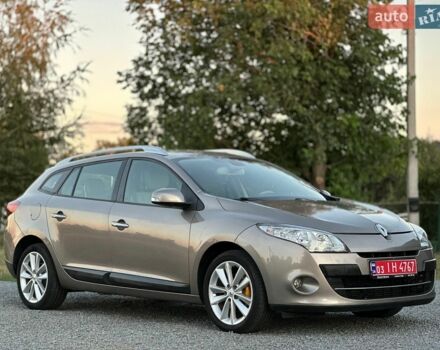 Сірий Рено Меган, об'ємом двигуна 1.5 л та пробігом 260 тис. км за 7200 $, фото 1 на Automoto.ua