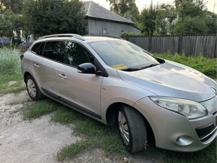 Сірий Рено Меган, об'ємом двигуна 1.5 л та пробігом 231 тис. км за 7142 $, фото 1 на Automoto.ua