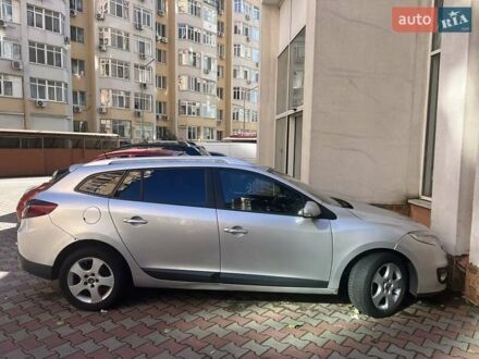 Рено Меган 2012 в Одессе на Automoto.ua Серый Рено Меган, объемом двигателя 1.5 л и пробегом 470 тыс. км за 5900 $, фото 1 на Automoto.ua
