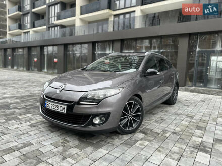 Сірий Рено Меган, об'ємом двигуна 1.46 л та пробігом 293 тис. км за 7800 $, фото 1 на Automoto.ua