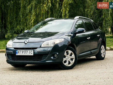 Рено Меган 2012 у Івано-Франківську на Automoto.ua Сірий Рено Меган, об'ємом двигуна 1.5 л та пробігом 189 тис. км за 8300 $, фото 1 на Automoto.ua