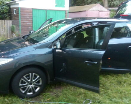 Сірий Рено Меган, об'ємом двигуна 1.5 л та пробігом 212 тис. км за 8200 $, фото 1 на Automoto.ua
