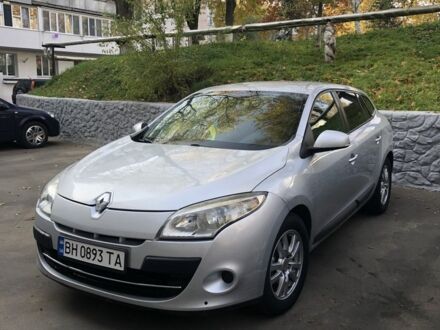 Серый Рено Меган, объемом двигателя 1.5 л и пробегом 280 тыс. км за 6400 $, фото 1 на Automoto.ua