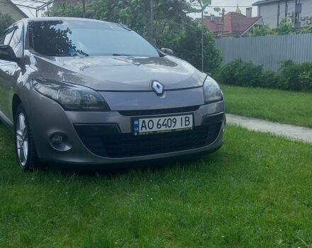 Сірий Рено Меган, об'ємом двигуна 1.5 л та пробігом 250 тис. км за 7200 $, фото 1 на Automoto.ua