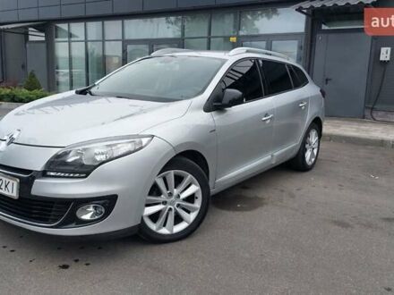 Сірий Рено Меган, об'ємом двигуна 1.46 л та пробігом 300 тис. км за 7690 $, фото 1 на Automoto.ua