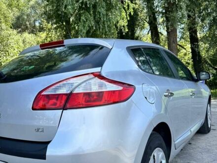 Серый Рено Меган, объемом двигателя 1.5 л и пробегом 285 тыс. км за 7500 $, фото 1 на Automoto.ua