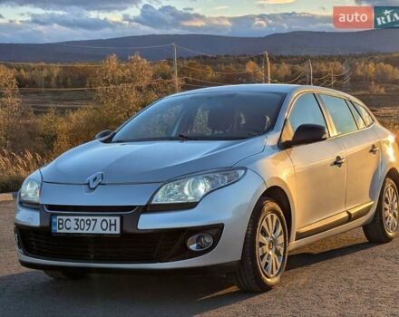 Рено Меган 2012 в Дрогобыче на Automoto.ua Серый Рено Меган, объемом двигателя 1.5 л и пробегом 224 тыс. км за 6995 $, фото 1 на Automoto.ua
