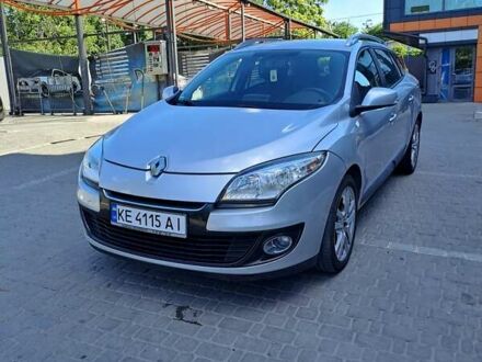 Рено Меган 2012 у Дніпро (Дніпропетровську) на Automoto.ua Сірий Рено Меган, об'ємом двигуна 1.46 л та пробігом 270 тис. км за 7400 $, фото 1 на Automoto.ua