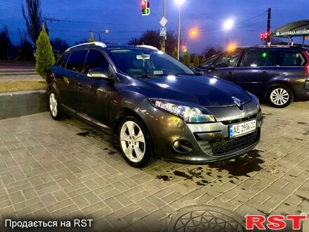 Сірий Рено Меган, об'ємом двигуна 1.5 л та пробігом 260 тис. км за 5800 $, фото 1 на Automoto.ua