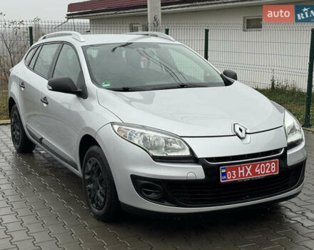 Сірий Рено Меган, об'ємом двигуна 1.6 л та пробігом 154 тис. км за 7850 $, фото 1 на Automoto.ua