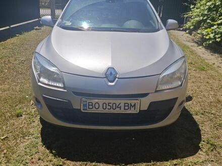 Серый Рено Меган, объемом двигателя 1.5 л и пробегом 309 тыс. км за 5824 $, фото 1 на Automoto.ua