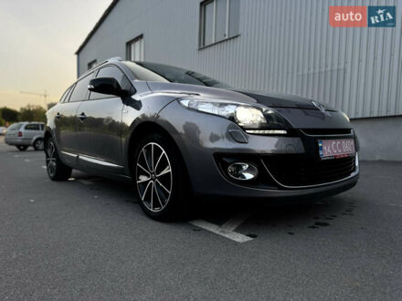 Рено Меган 2012 в Хмельнике на Automoto.ua Серый Рено Меган, объемом двигателя 1.6 л и пробегом 228 тыс. км за 7899 $, фото 1 на Automoto.ua
