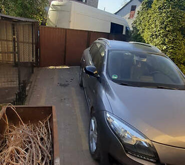 Сірий Рено Меган, об'ємом двигуна 1.5 л та пробігом 196 тис. км за 7700 $, фото 1 на Automoto.ua