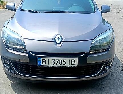 Сірий Рено Меган, об'ємом двигуна 1.5 л та пробігом 240 тис. км за 6500 $, фото 1 на Automoto.ua