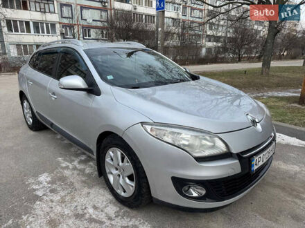 Сірий Рено Меган, об'ємом двигуна 1.46 л та пробігом 245 тис. км за 7750 $, фото 1 на Automoto.ua