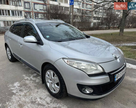 Сірий Рено Меган, об'ємом двигуна 1.46 л та пробігом 245 тис. км за 7750 $, фото 1 на Automoto.ua