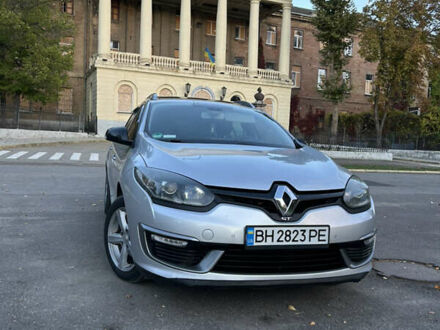 Рено Меган 2012 в Николаеве на Automoto.ua Серый Рено Меган, объемом двигателя 1.46 л и пробегом 376 тыс. км за 7250 $, фото 1 на Automoto.ua