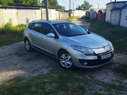 Сірий Рено Меган, об'ємом двигуна 1.5 л та пробігом 277 тис. км за 4900 $, фото 1 на Automoto.ua