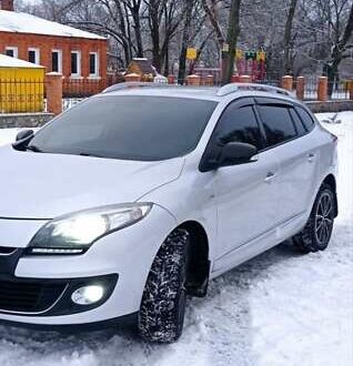 Серый Рено Меган, объемом двигателя 0 л и пробегом 225 тыс. км за 8100 $, фото 1 на Automoto.ua