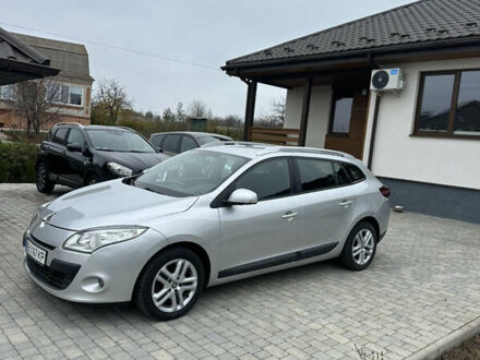 Серый Рено Меган, объемом двигателя 1.46 л и пробегом 195 тыс. км за 8500 $, фото 1 на Automoto.ua