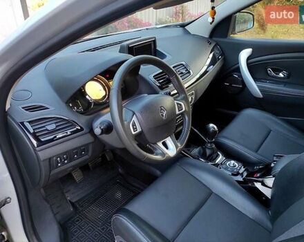 Сірий Рено Меган, об'ємом двигуна 1.5 л та пробігом 270 тис. км за 8999 $, фото 1 на Automoto.ua