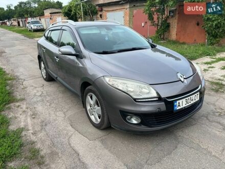 Сірий Рено Меган, об'ємом двигуна 1.5 л та пробігом 250 тис. км за 7600 $, фото 1 на Automoto.ua