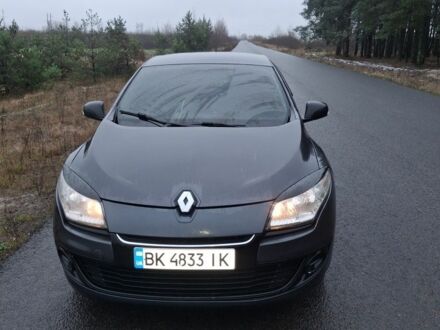 Серый Рено Меган, объемом двигателя 1.5 л и пробегом 262 тыс. км за 6300 $, фото 1 на Automoto.ua