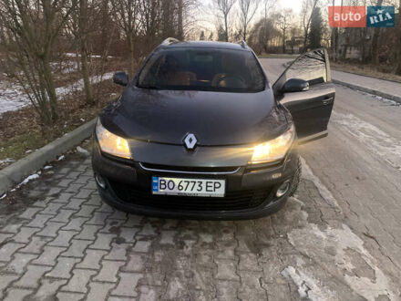 Рено Меган 2012 в Тернополе на Automoto.ua Серый Рено Меган, объемом двигателя 1.46 л и пробегом 277 тыс. км за 8300 $, фото 1 на Automoto.ua