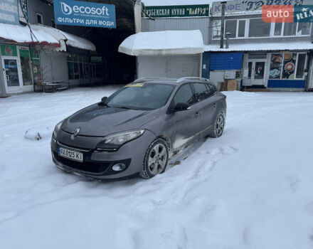 Сірий Рено Меган, об'ємом двигуна 1.46 л та пробігом 300 тис. км за 7500 $, фото 1 на Automoto.ua