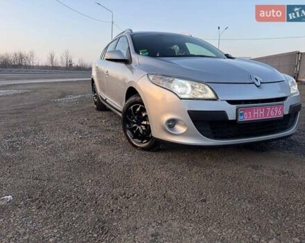Серый Рено Меган, объемом двигателя 1.46 л и пробегом 181 тыс. км за 8899 $, фото 1 на Automoto.ua