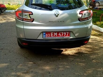 Рено Меган 2012 у Белгород-Днестровском на Automoto.ua Сірий Рено Меган, об'ємом двигуна 1.5 л та пробігом 231 тис. км за 7700 $, фото 1 на Automoto.ua