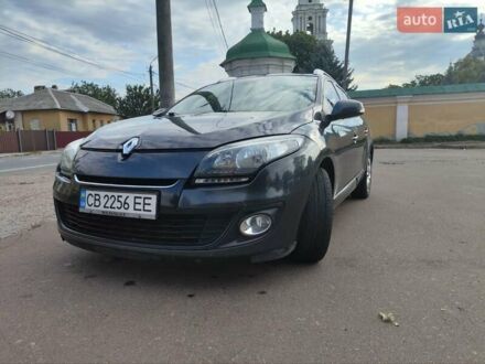 Рено Меган 2013 в Чернигове на Automoto.ua Серый Рено Меган, объемом двигателя 1.5 л и пробегом 250 тыс. км за 6800 $, фото 1 на Automoto.ua